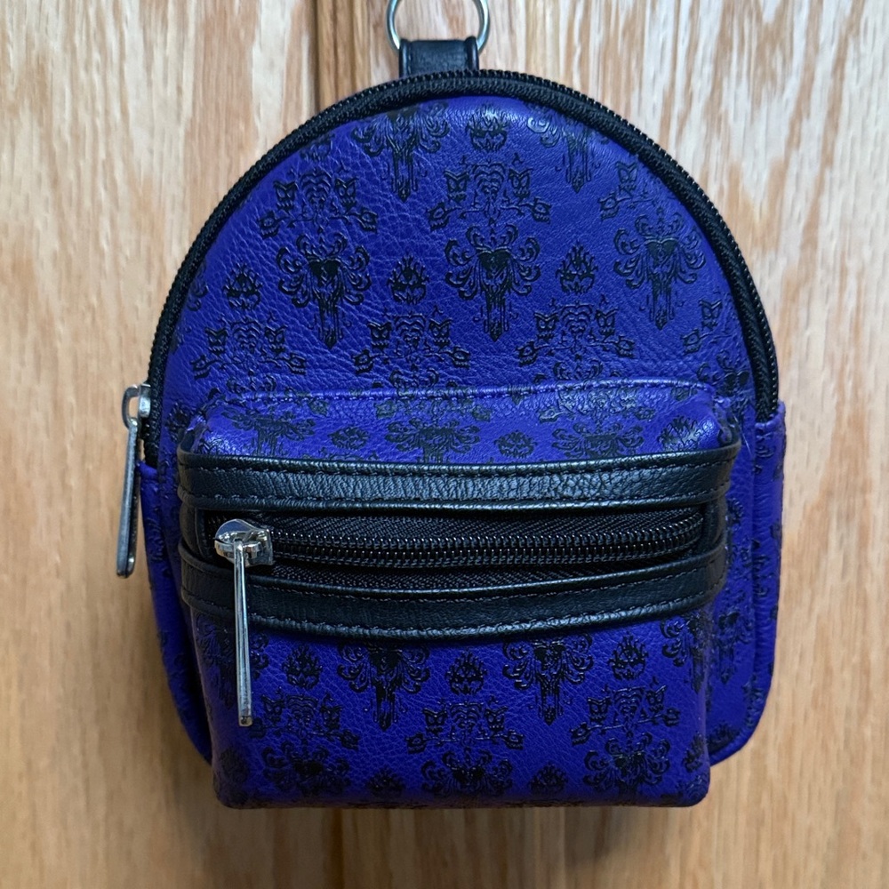 Disney Parks Haunted Mansion Loungefly wristlet/Belt bag. NWOT.